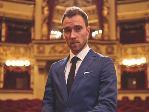 יודע להתלבש, אריקסן