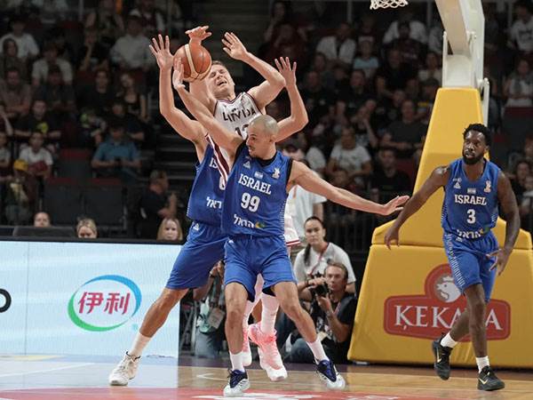 (FIBA)