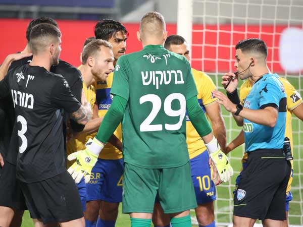 מי יחזיר לק"ש את הנקודות? (צילום: אודי ציטיאט)