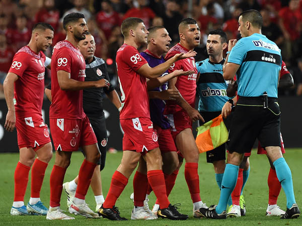 היום זה אנחנו? מחר זה אתם (צילום: ברני ארדוב)