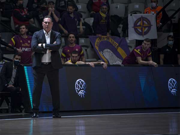 צלח את הבכורה (FIBA)