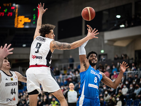 (FIBA)