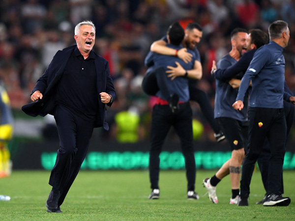 מוריניו. לא עצר את ההתרגשות (Getty)