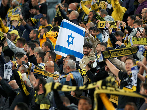 אוהדי בית"ר. לא קל (אלן שיבר)