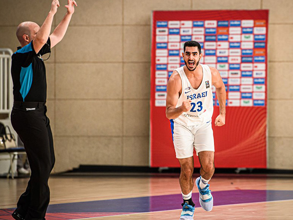 נראה טוב ברבע האחרון. טל (FIBA)