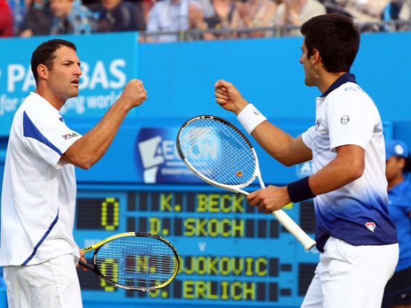 ג'וקוביץ' וארליך. ימים פשוטים יותר (Clive Brunskill/Getty Images)