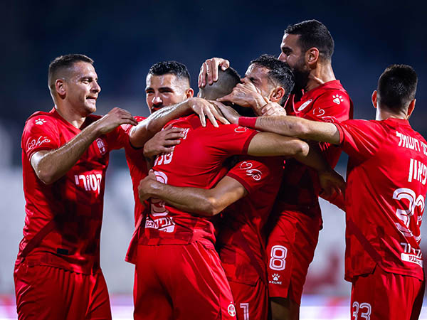 "נוכיח מה אנחנו שווים על המגרש". שחקני ב"ש (צילום: מאור אלקסלסי)
