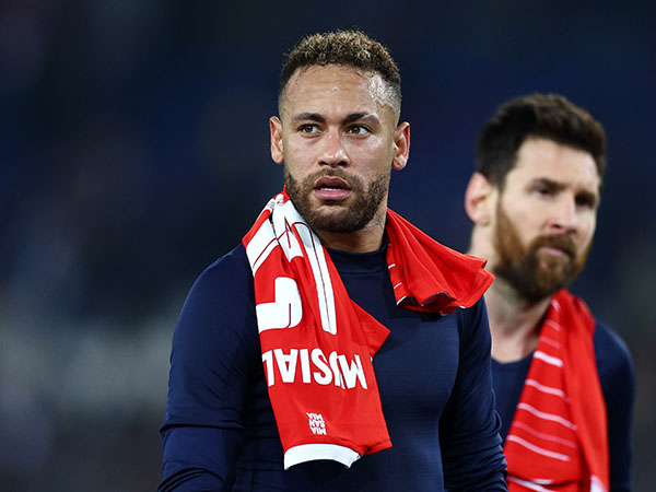 מסי יעזוב, ניימאר יילך בעקבותיו? (Clive Rose/Getty Images)