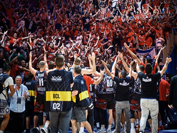יחזרו עם הגביע? (FIBA)
