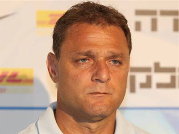 מצטרף לקבוצת האגדות של מכבי ת"א. דריקס (אלן שיבר)