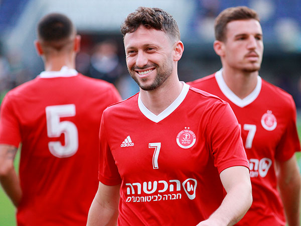 "מצפה לכבוש כמות דו-ספרתית של שערים". אלטמן (אלן שיבר)