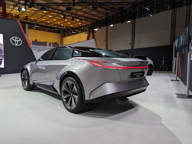 Toyota Sport Crossover Concept