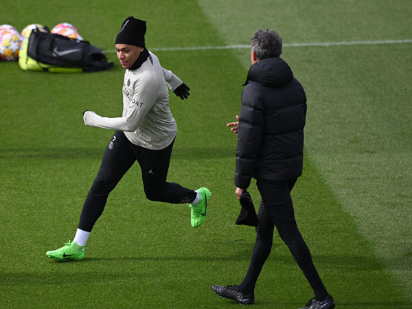 עם אמבפה. לא פוחד לספסל אותו (Getty)