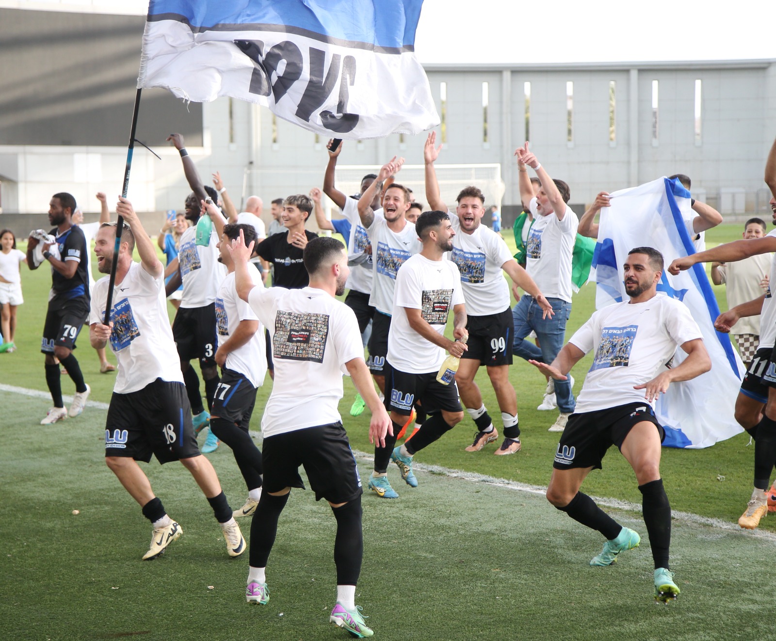 נושאי הדגל (אלן שיבר)