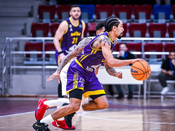 חוותה ערב קליעה חלש (FIBA)
