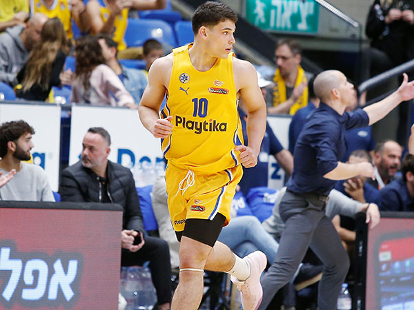 עומר מאייר. הכישרון הצעיר מיעט לשחק בצהוב (אלן שיבר)