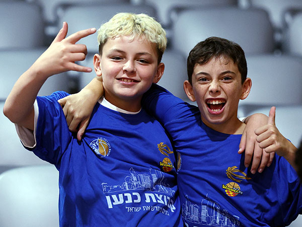 לא נהנו כל כך בסיום, אוהדי רמת גן (צילום: אלן שיבר)