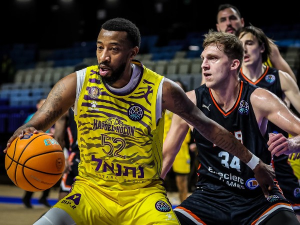 (FIBA)