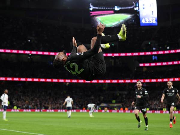 סמניו הכפיל והתעופף (Photo by Rob Newell - CameraSport via Getty Images)
