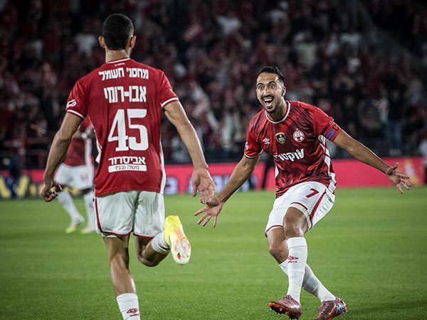 שנפתח עם שער אדום (צילום: אלן שיבר)