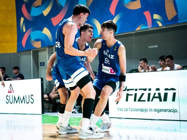 היוונים היו בטירוף, וחגגו כל הדרך לרבע הגמר (FIBA)