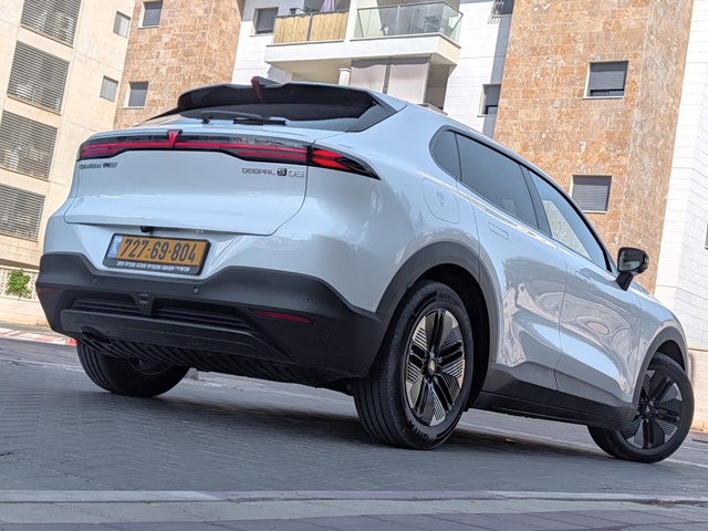 דיפאל S05 פלאג-אין: אילולא תגית ה-PHEV לא הייתם מבדילים (טוב, וגם פתח התדלוק)