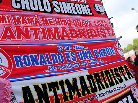 "רונאלדו הוא בארבי", דוכן צעיפי אתלטיקו (gettyimages)