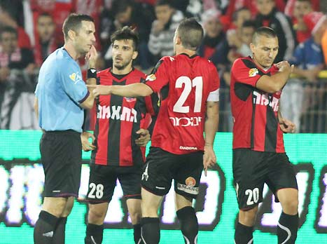 עצבים בהפועל חיפה. כרגיל (יוסי שקל)