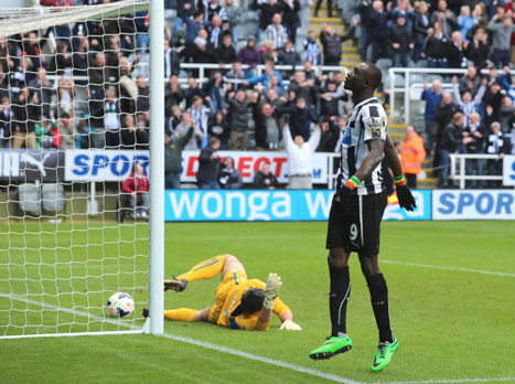 סיסה קבר את פאלאס בדקה ה-94 (GETTYIMAGES)