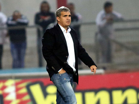 מגיע לו שאפו (יוסי שקל)