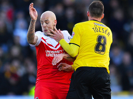 בוינס וצ'רלטון קיבלו סטירה לפנים (GETTYIMAGES)