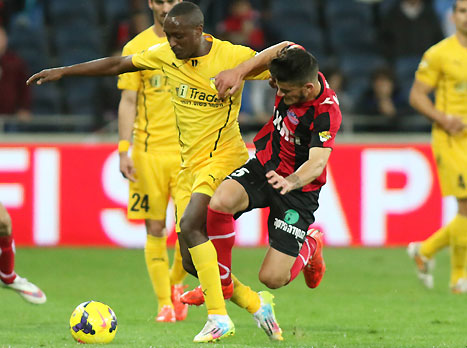 "כל משחק הוא מלחמת בעולם" (צילום: יוסי שקל)