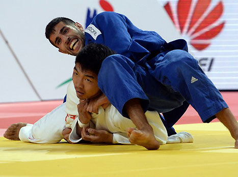 יום אדיר על המזרן. פולק (AFP)