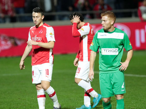 הפועל ת"א פותחת מול כפ"ס (צילום: ניר קידר)