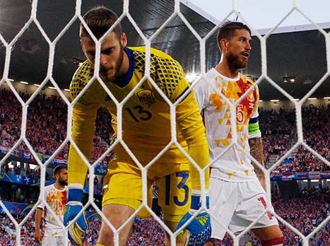 ספרד צריכה לעבור דרך קשה (Getty)