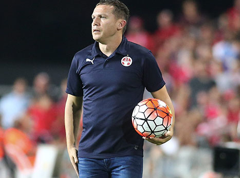 מוכנים לסלטיק. בכר (אלן שיבר)