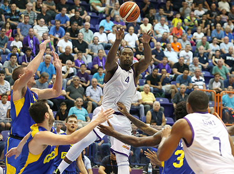 גייטס. הזדמנות טובה לפרוץ בנהריה