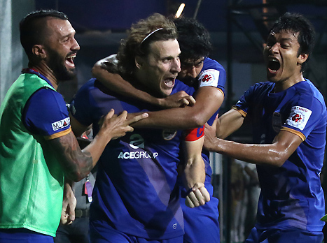 מסתבר שיש כדורגל בהודו (מתוך טוויטר)