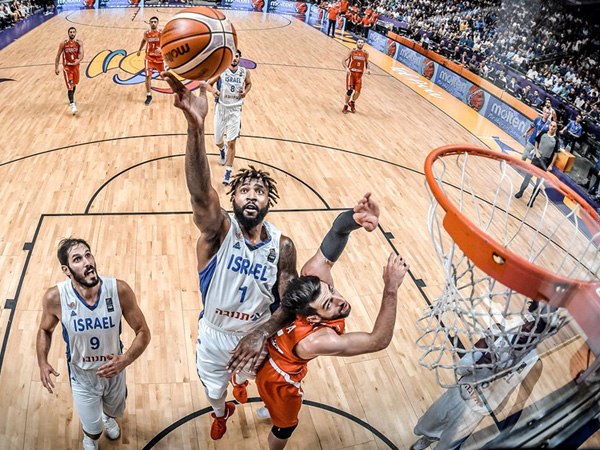 האוול. הציל את הנבחרת (פיב"א)