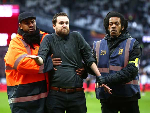 היו גם עצורים (Getty)