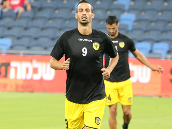 "הלוואי שנשמח אותם יותר בעונה הבאה". איינבינדר (צילום: יוסי שקל)