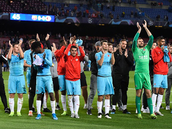 "לא חשבנו שנוציא נקודה". שחקני פראג בסיום (getty)