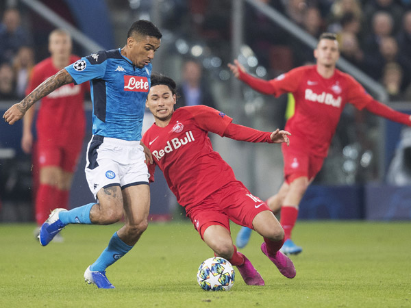 עושה גם הגנה (GETTY)