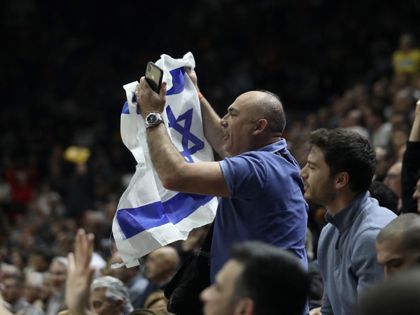 אוהד צהוב בלה פונטטה (Euroleague)