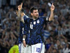 שער ובישול למסי ב-0:5 של ארגנטינה על זמביה