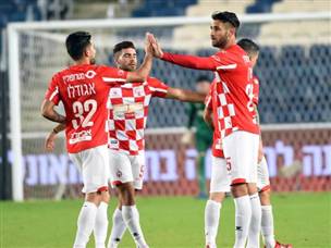 עם הפנים קדימה. (ברני ארדוב)