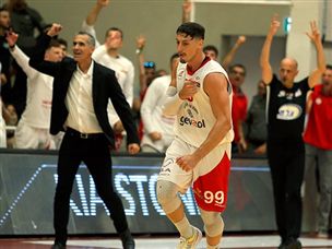 זיו. סיפק מהלכים מכריעים (אלן שיבר)