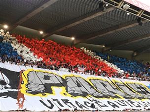 החיים חזרו לפריז (Getty)