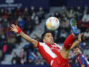 משחק חלש של החלוץ האורוגוואי. סוארס (getty)