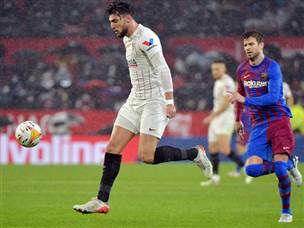 מיר בהתקפה (GETTY)